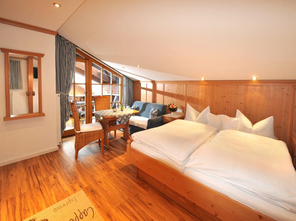 Gaestehaus Klara ไรท์อิมวิงเคอ ภายนอก รูปภาพ
